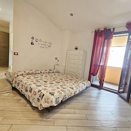 Romantico Monolocale Veranda Privata Vista Mare Реджо-ди-Калабрия Экстерьер фото